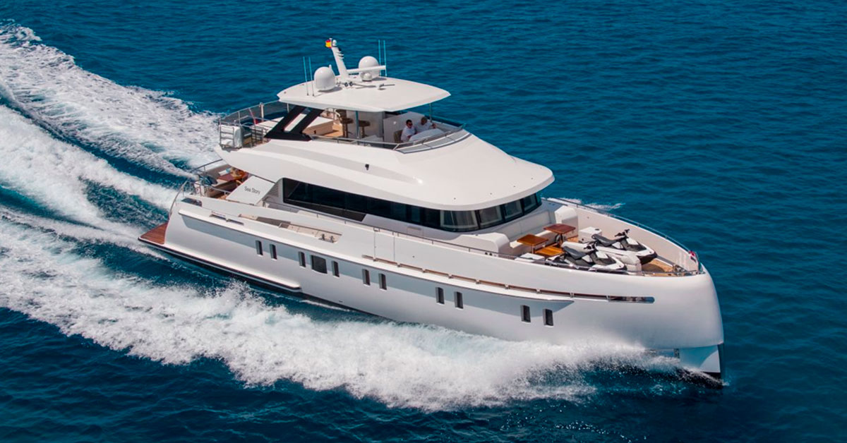 The Ibiza experience: a look into the luxury yachts you can rent with us