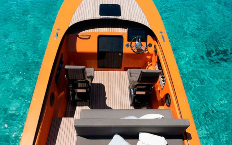 Reasons to rent a boat in Ibiza