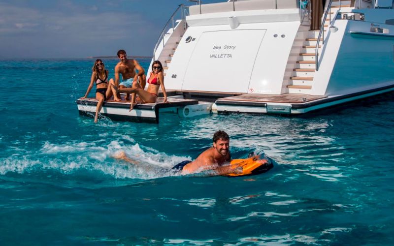 Charter a boat with a seabob in Ibiza