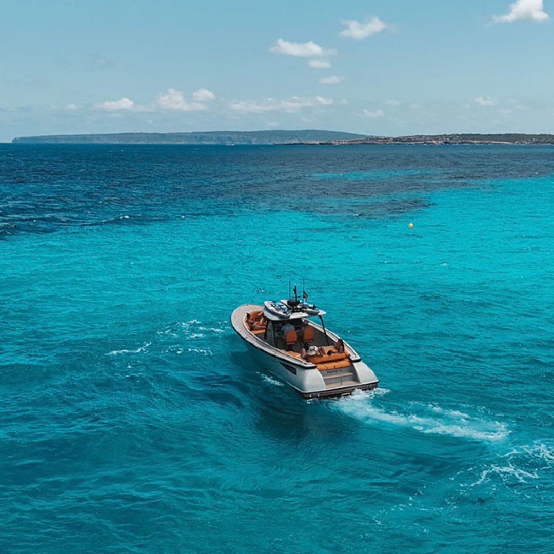 The 7 coves in Ibiza that can only be truly enjoyed by arriving by sea